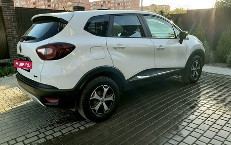 Renault Kaptur I рестайлинг, 2017 год, 1 090 000 рублей, 3 фотография