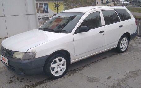 Mazda Familia Y11, 2000 год, 240 000 рублей, 3 фотография