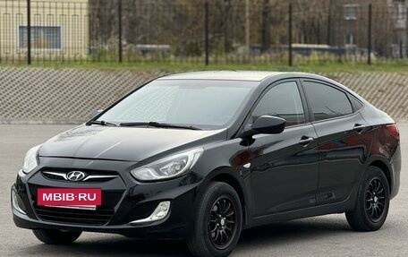 Hyundai Solaris II рестайлинг, 2013 год, 790 000 рублей, 2 фотография