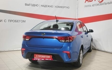 KIA Rio IV, 2018 год, 1 357 000 рублей, 7 фотография