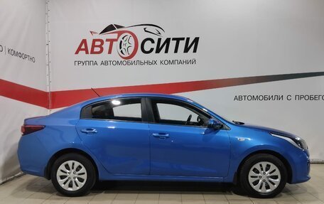 KIA Rio IV, 2018 год, 1 357 000 рублей, 8 фотография