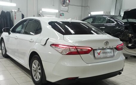 Toyota Camry, 2019 год, 2 570 000 рублей, 3 фотография