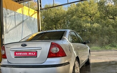 Ford Focus II рестайлинг, 2005 год, 290 000 рублей, 2 фотография