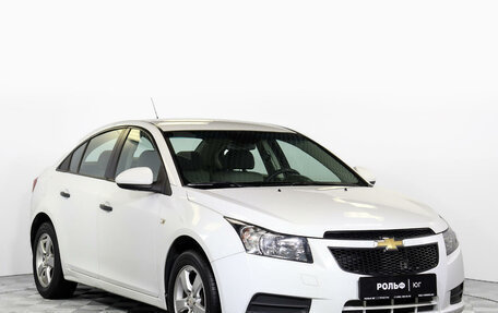 Chevrolet Cruze II, 2010 год, 915 000 рублей, 3 фотография