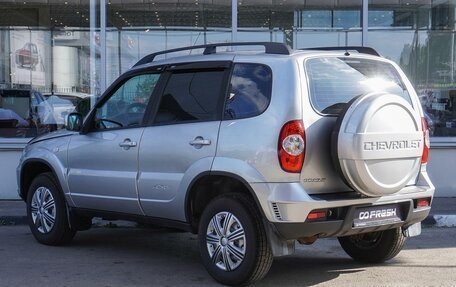 Chevrolet Niva I рестайлинг, 2012 год, 654 000 рублей, 2 фотография