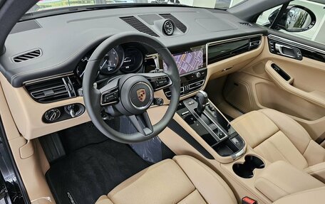 Porsche Macan I рестайлинг, 2024 год, 14 700 000 рублей, 9 фотография