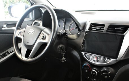 Hyundai Solaris II рестайлинг, 2012 год, 749 000 рублей, 12 фотография