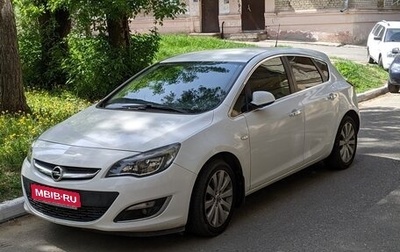 Opel Astra J, 2013 год, 900 000 рублей, 1 фотография