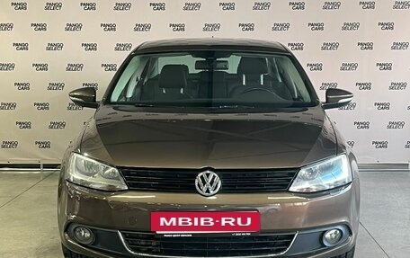 Volkswagen Jetta VI, 2012 год, 1 100 000 рублей, 2 фотография