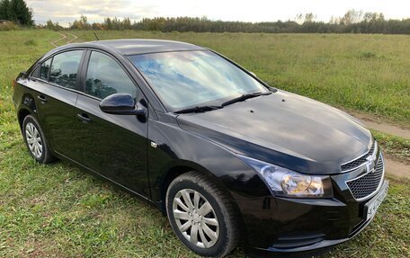 Chevrolet Cruze II, 2009 год, 450 000 рублей, 3 фотография