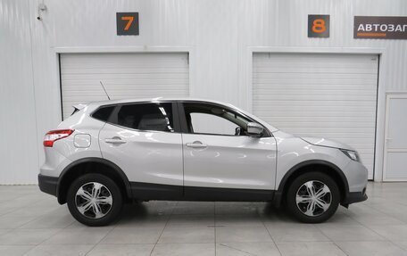 Nissan Qashqai, 2016 год, 1 730 000 рублей, 2 фотография