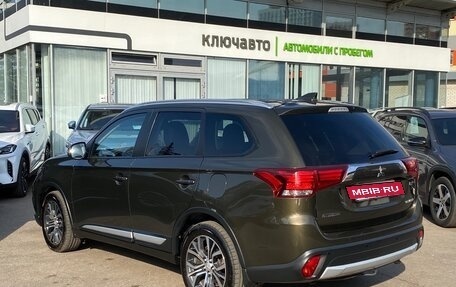 Mitsubishi Outlander III рестайлинг 3, 2018 год, 2 310 000 рублей, 6 фотография