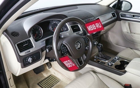 Volkswagen Touareg III, 2015 год, 2 970 000 рублей, 9 фотография