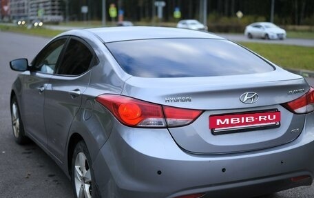 Hyundai Elantra V, 2012 год, 990 000 рублей, 6 фотография