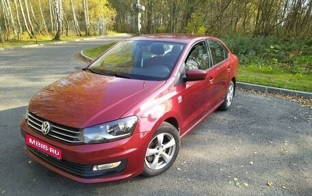 Volkswagen Polo VI (EU Market), 2016 год, 1 320 000 рублей, 1 фотография