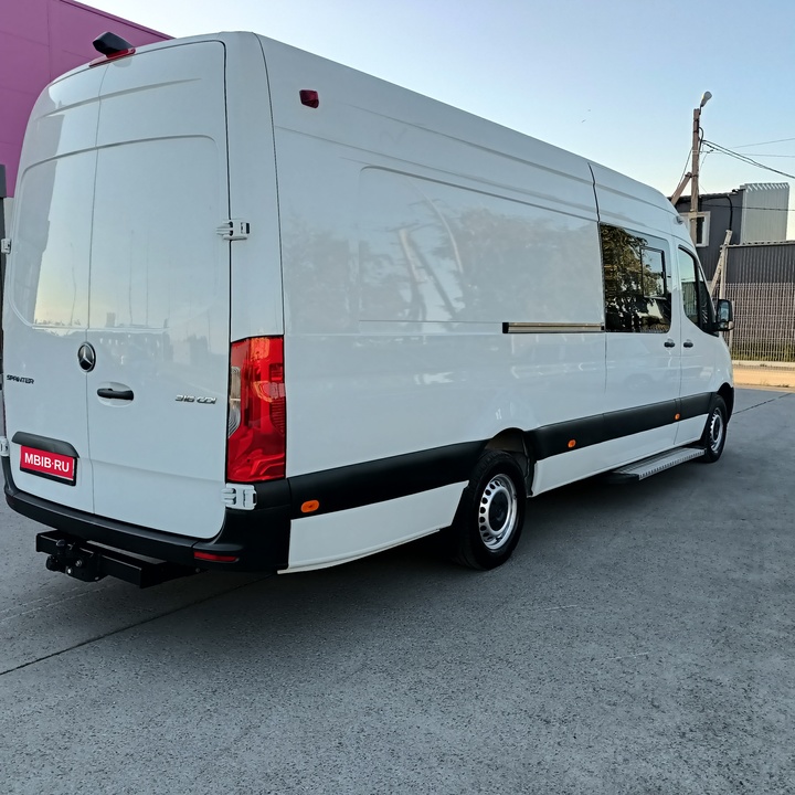 Mercedes-Benz Sprinter, 2021 год, 6 200 000 рублей, 4 фотография