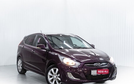 Hyundai Solaris II рестайлинг, 2012 год, 800 000 рублей, 1 фотография