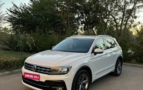 Volkswagen Tiguan II, 2018 год, 3 500 000 рублей, 2 фотография