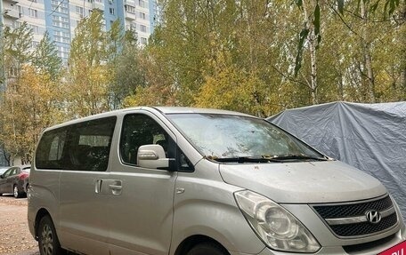 Hyundai Grand Starex Grand Starex I рестайлинг 2, 2009 год, 950 000 рублей, 3 фотография