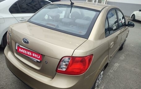 KIA Rio II, 2010 год, 650 000 рублей, 5 фотография