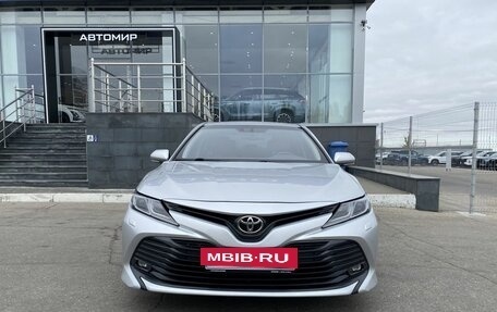 Toyota Camry, 2020 год, 3 200 000 рублей, 2 фотография