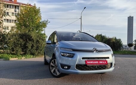 Citroen C4 Picasso II рестайлинг, 2016 год, 1 880 000 рублей, 2 фотография