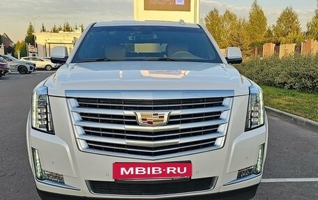 Cadillac Escalade IV, 2018 год, 7 500 000 рублей, 3 фотография