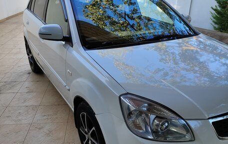 KIA Rio II, 2011 год, 650 000 рублей, 3 фотография