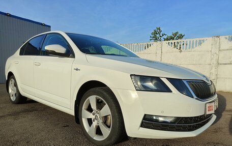 Skoda Octavia, 2019 год, 1 980 000 рублей, 6 фотография