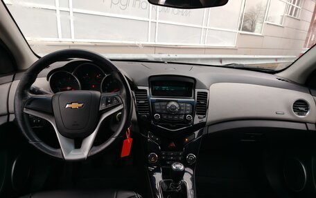 Chevrolet Cruze II, 2012 год, 832 000 рублей, 5 фотография