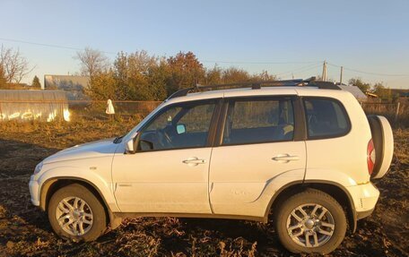 Chevrolet Niva I рестайлинг, 2013 год, 564 500 рублей, 2 фотография