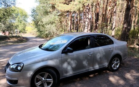 Volkswagen Jetta VI, 2009 год, 810 000 рублей, 7 фотография