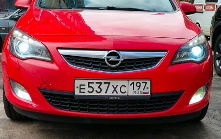 Opel Astra J, 2011 год, 799 999 рублей, 12 фотография