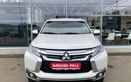 Mitsubishi Pajero Sport III рестайлинг, 2020 год, 3 277 000 рублей, 2 фотография