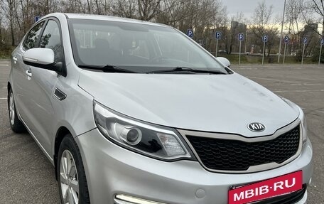 KIA Rio III рестайлинг, 2015 год, 1 400 000 рублей, 2 фотография