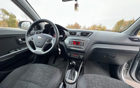 KIA Rio III рестайлинг, 2015 год, 1 400 000 рублей, 25 фотография