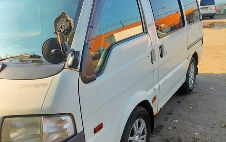 Mazda Bongo IV, 2010 год, 670 000 рублей, 4 фотография