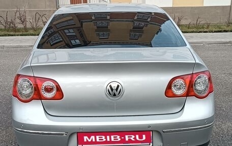 Volkswagen Passat B6, 2005 год, 950 000 рублей, 8 фотография