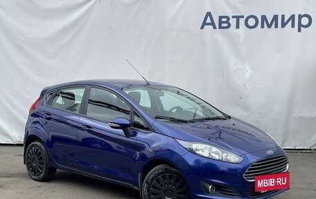 Ford Fiesta, 2015 год, 950 000 рублей, 3 фотография