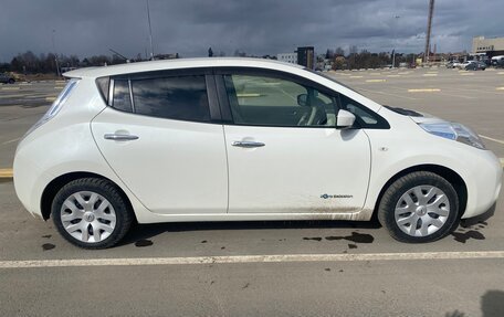 Nissan Leaf I, 2017 год, 1 155 000 рублей, 5 фотография