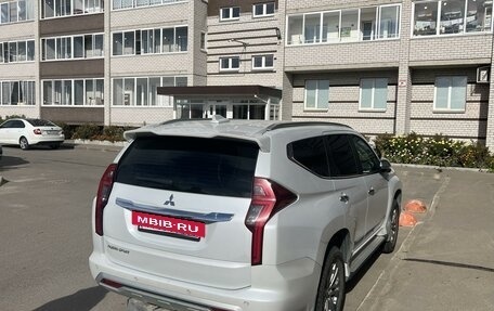 Mitsubishi Pajero Sport III рестайлинг, 2020 год, 4 290 000 рублей, 4 фотография