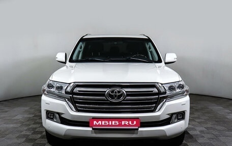 Toyota Land Cruiser 200, 2015 год, 5 597 000 рублей, 2 фотография