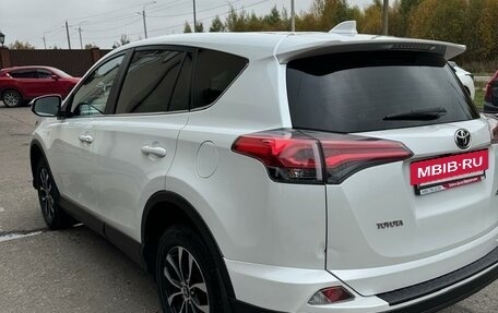 Toyota RAV4, 2018 год, 2 900 000 рублей, 3 фотография