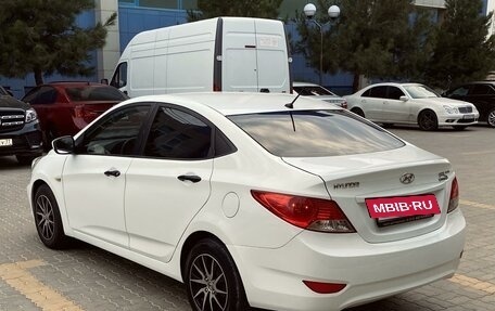 Hyundai Solaris II рестайлинг, 2013 год, 670 000 рублей, 5 фотография