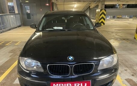 BMW 1 серия, 2008 год, 700 000 рублей, 8 фотография