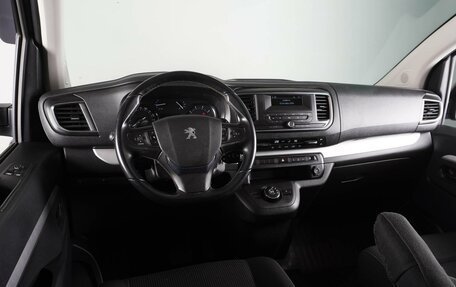 Peugeot Traveller I, 2019 год, 3 380 000 рублей, 6 фотография