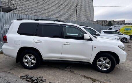 Toyota Land Cruiser 200, 2010 год, 4 150 000 рублей, 10 фотография