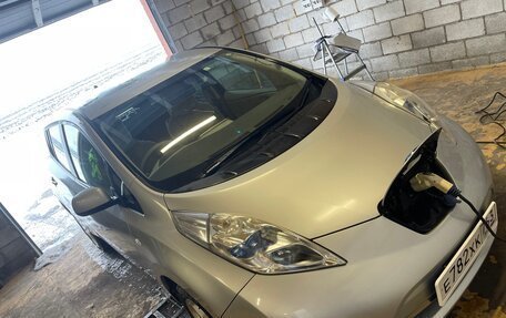 Nissan Leaf I, 2011 год, 670 000 рублей, 6 фотография