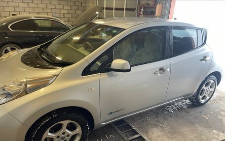 Nissan Leaf I, 2011 год, 670 000 рублей, 8 фотография