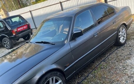 BMW 5 серия, 1988 год, 500 000 рублей, 3 фотография